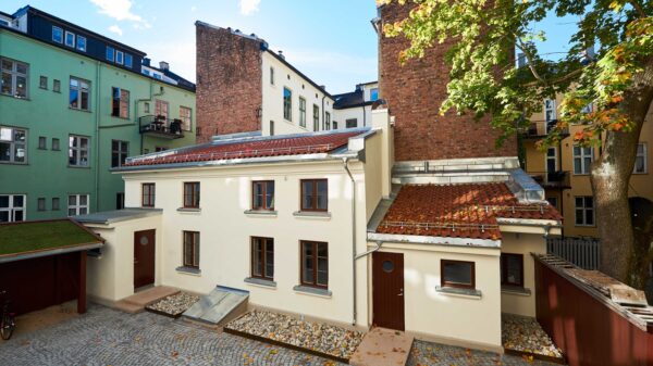 Nå kan du besøke Bergsliens gate som Boligbygg nylig har rehablitert. Foto: Eivind Røhne