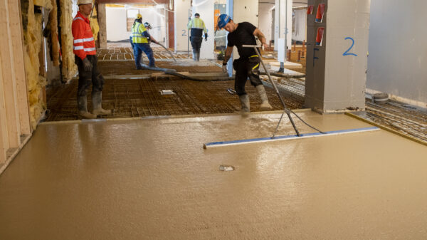 Skur  38 er i tet som Norges første bygg med leirebetong. Foto: Hans Kristian Riise/Oslo Havn