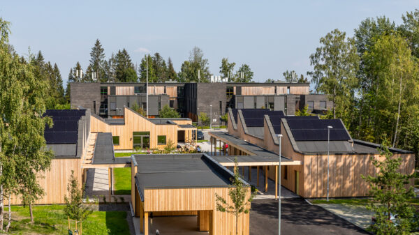 T Lauluten T5 B5552 web 72dpi