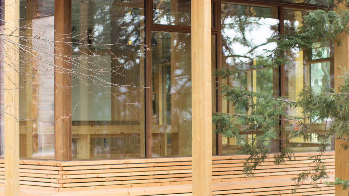 Klimahuset med takrenne__Foto_NHM-Jarli & Jordan