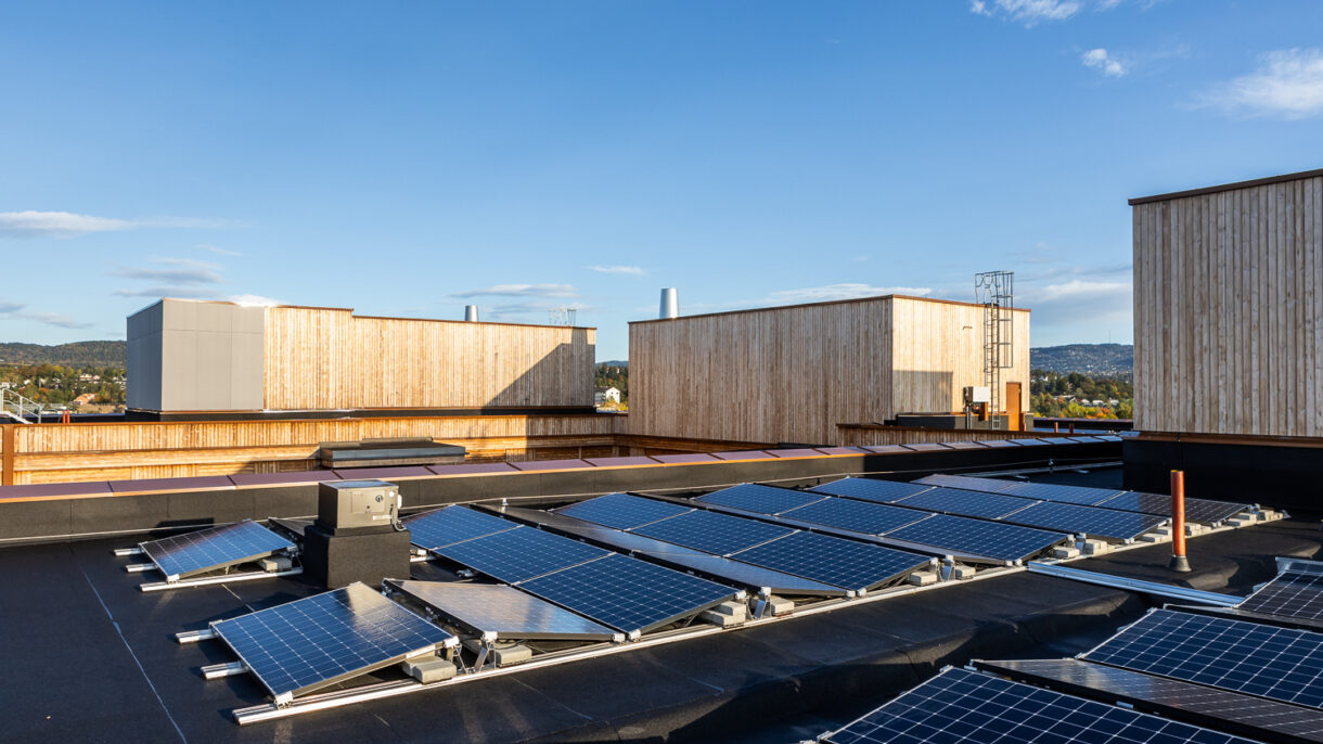 T Lauluten R6 1962 web 72dpi