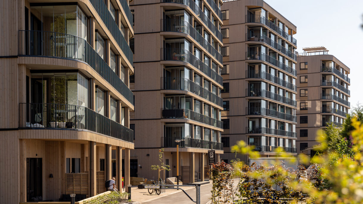 Alle de fire takterrassene på Fyrstikkbakken 14 har ulike tema - fra trening til dyrking. Foto: Veronika Moen, AF Eiendom og Birk & co