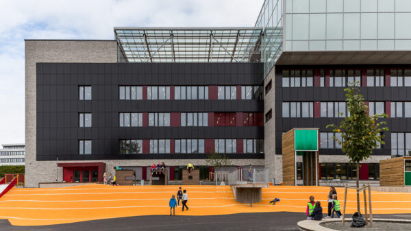 T Lauluten T5 B5763 WEB 72dpi